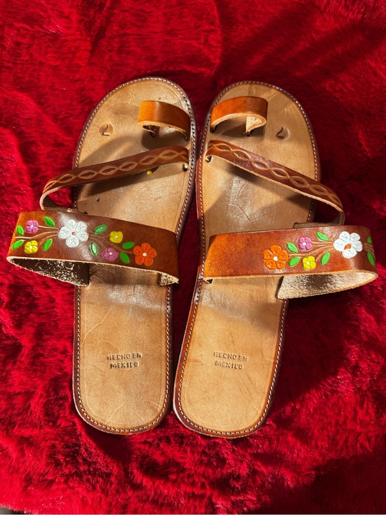 Unbeanded Shoes - Mexican Leather Huarache Sandals Women’s Size 7 Hand Painted Floral